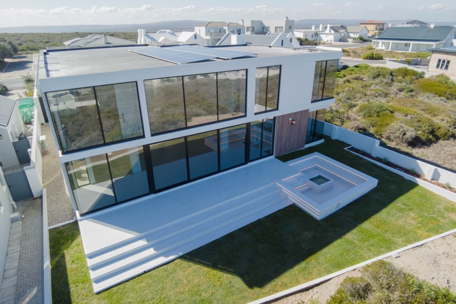 6 Bedroom Property for Sale in Yzerfontein Western Cape